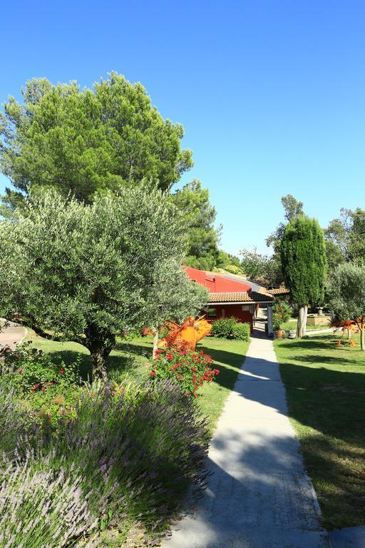 Kyriad Aix-En-Provence Mas Des Oliviers Exterior foto